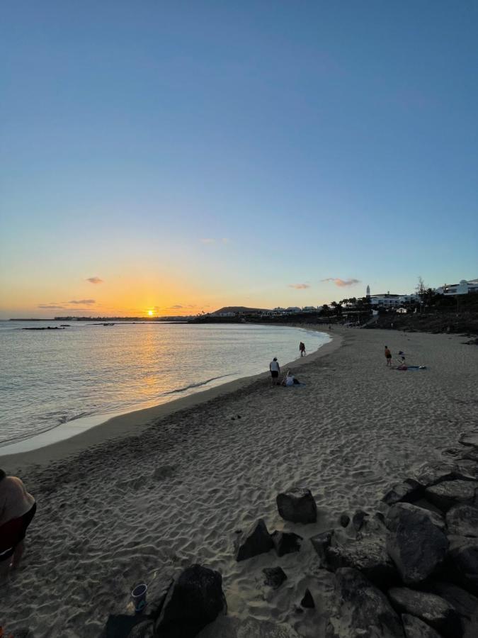 Izaro Apartamento Atico De Lujo Cerca De Playa Dorada Playa Blanca  Eksteriør bilde
