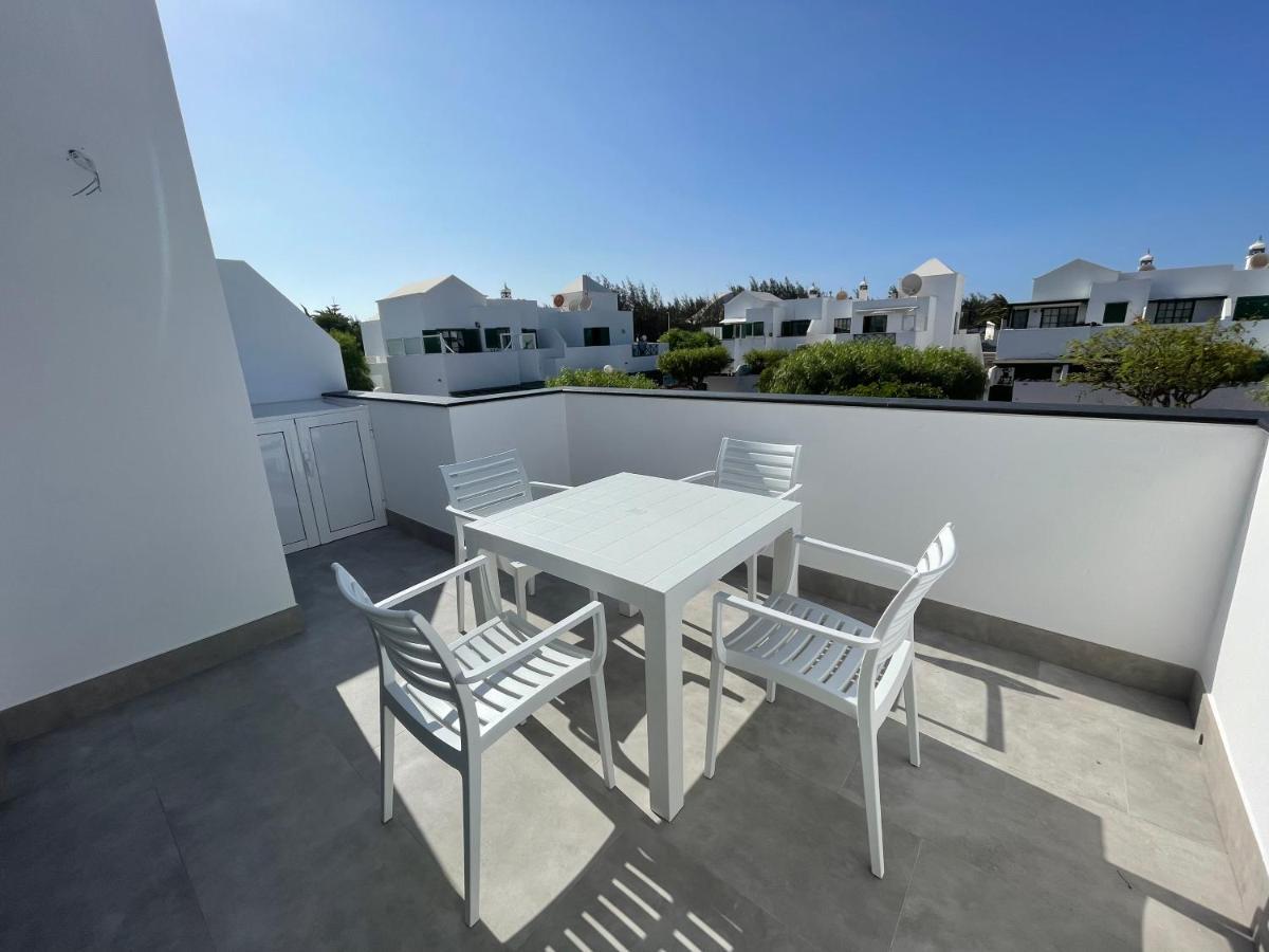 Izaro Apartamento Atico De Lujo Cerca De Playa Dorada Playa Blanca  Eksteriør bilde