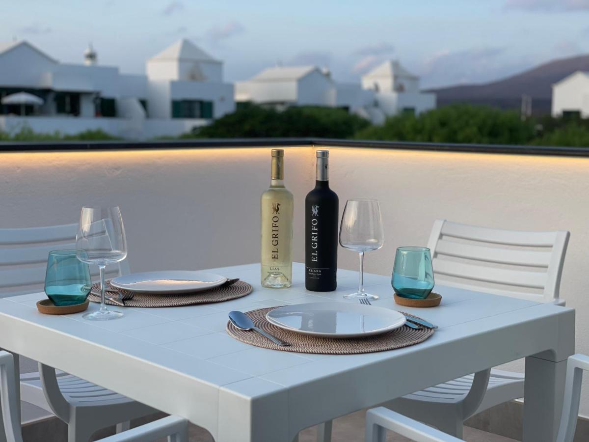 Izaro Apartamento Atico De Lujo Cerca De Playa Dorada Playa Blanca  Eksteriør bilde