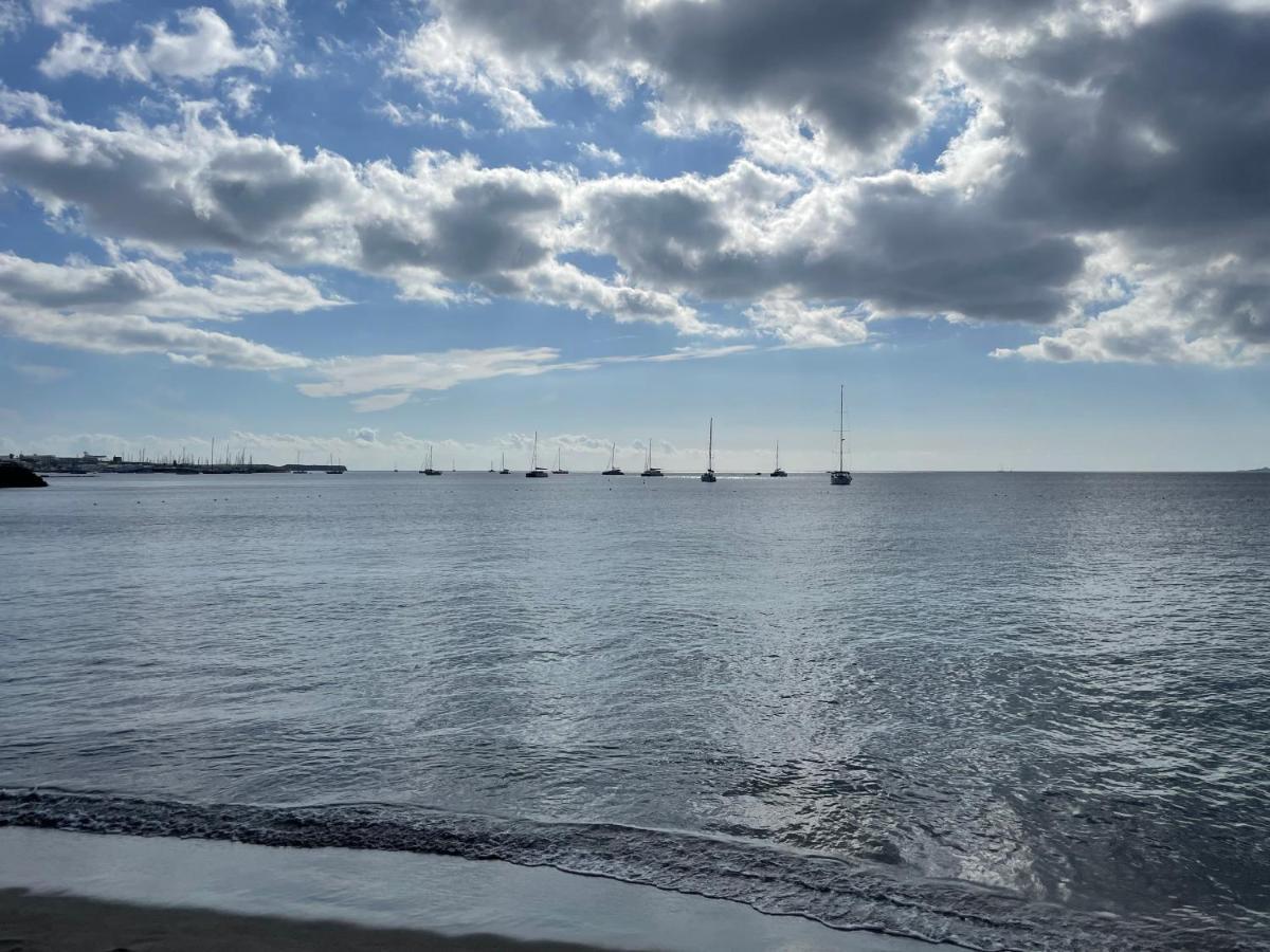 Izaro Apartamento Atico De Lujo Cerca De Playa Dorada Playa Blanca  Eksteriør bilde