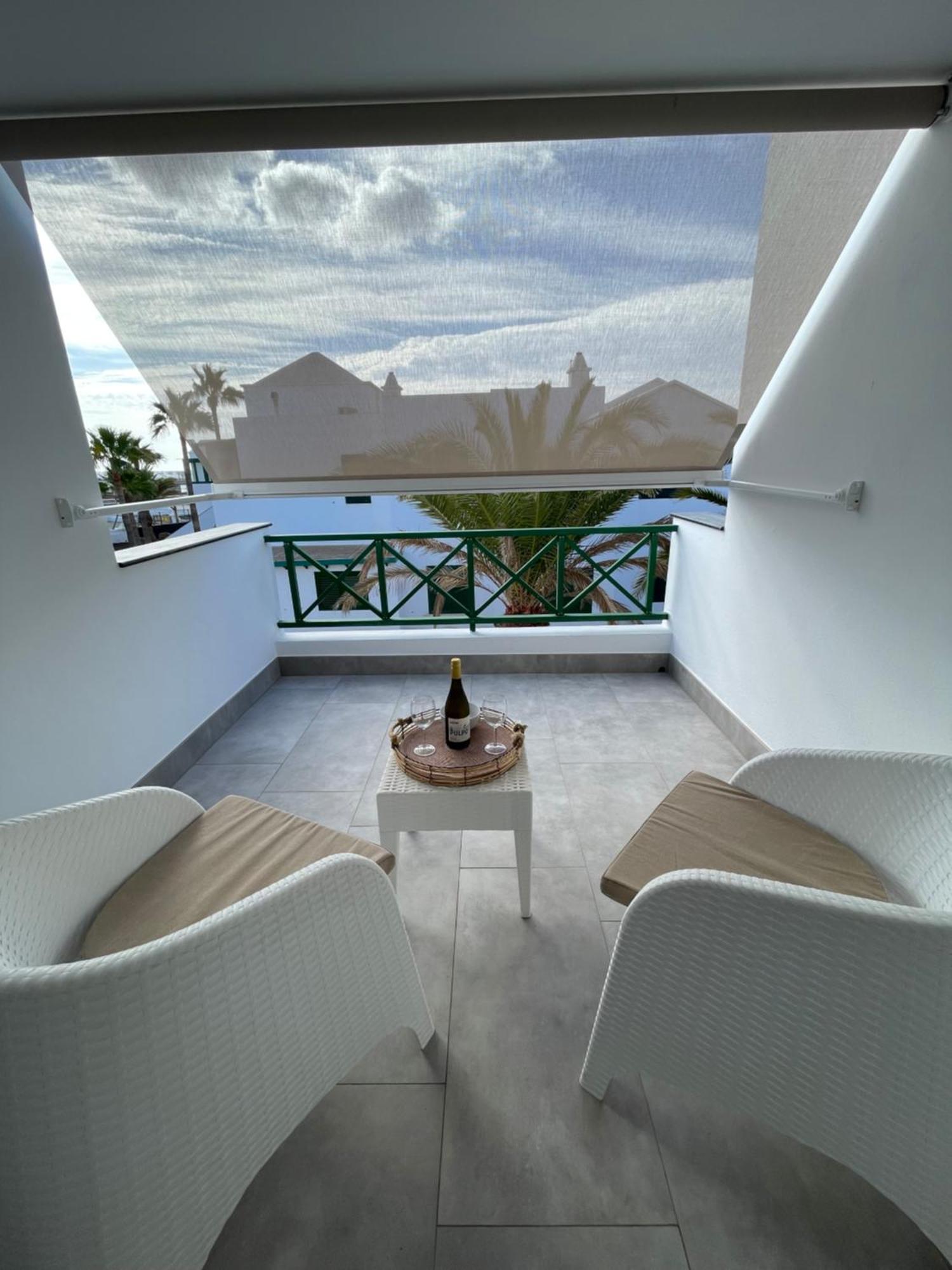 Izaro Apartamento Atico De Lujo Cerca De Playa Dorada Playa Blanca  Eksteriør bilde
